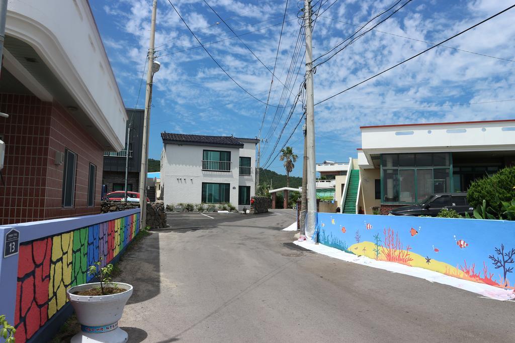 Blue Island Guesthouse ソギポ エクステリア 写真