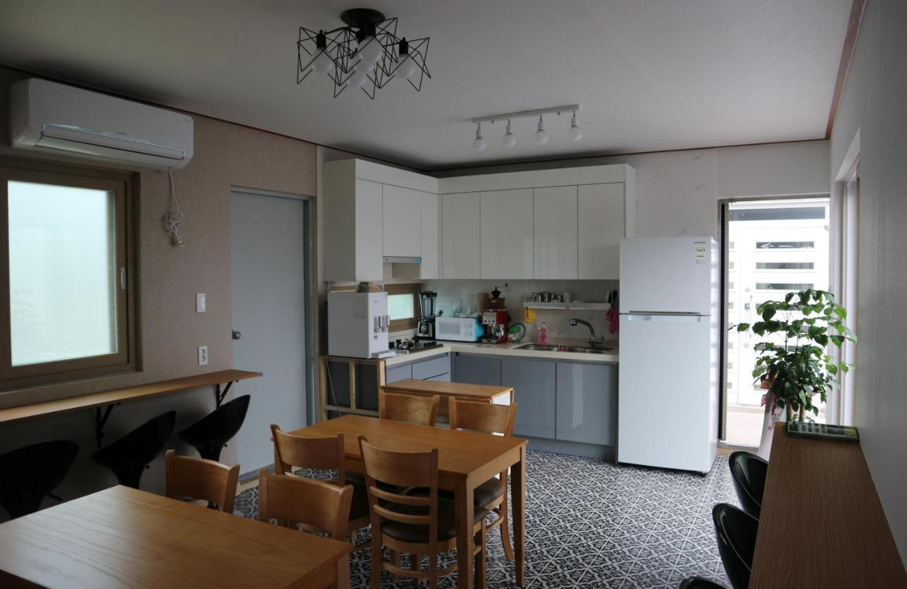 Blue Island Guesthouse ソギポ エクステリア 写真