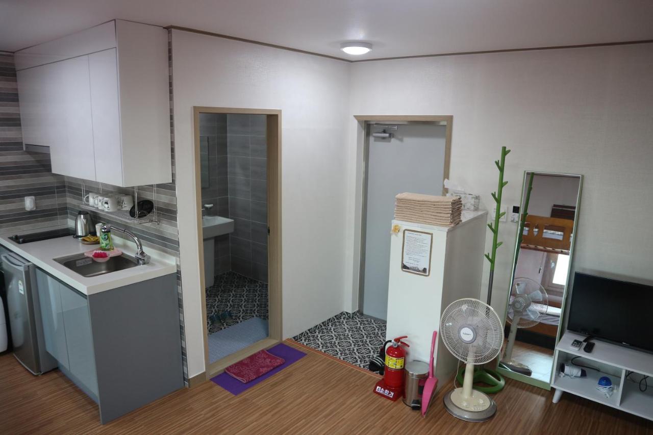 Blue Island Guesthouse ソギポ エクステリア 写真