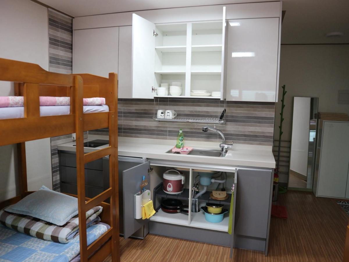 Blue Island Guesthouse ソギポ エクステリア 写真